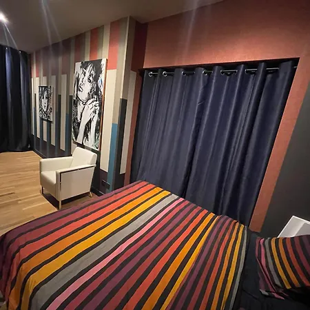 Bourgeois Et Moderne Au Coeur D'epinal, Ideal Pour Decouvrir La - Fr-1-589-691 Épinal