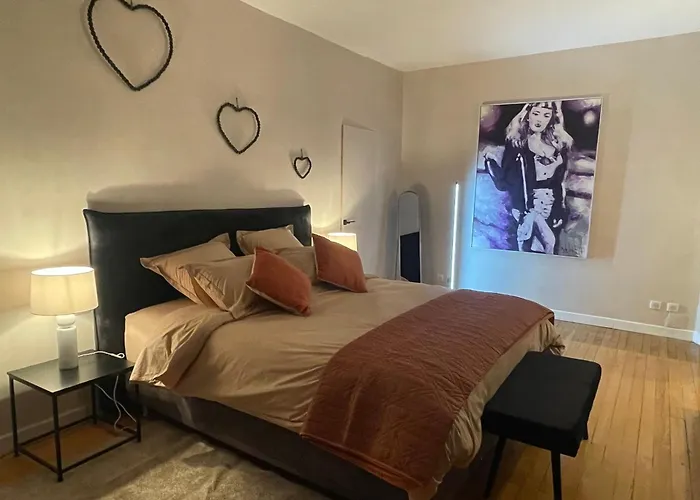 Bourgeois Et Moderne Au Coeur D'epinal, Ideal Pour Decouvrir La - Fr-1-589-691 Apartment